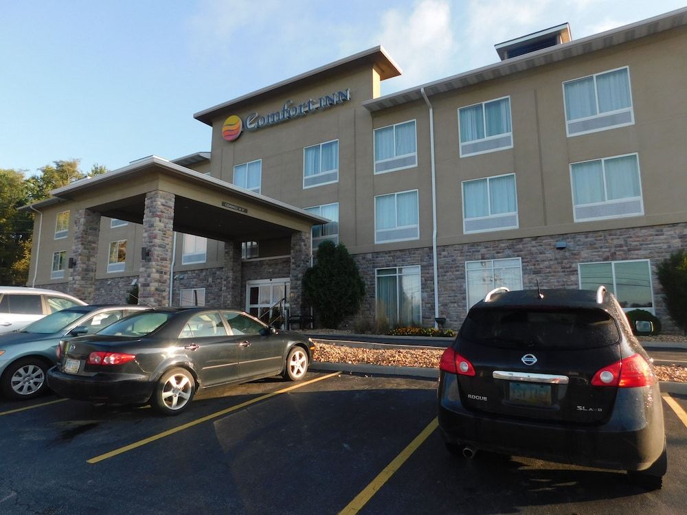 Comfort Inn St Clairsville 1