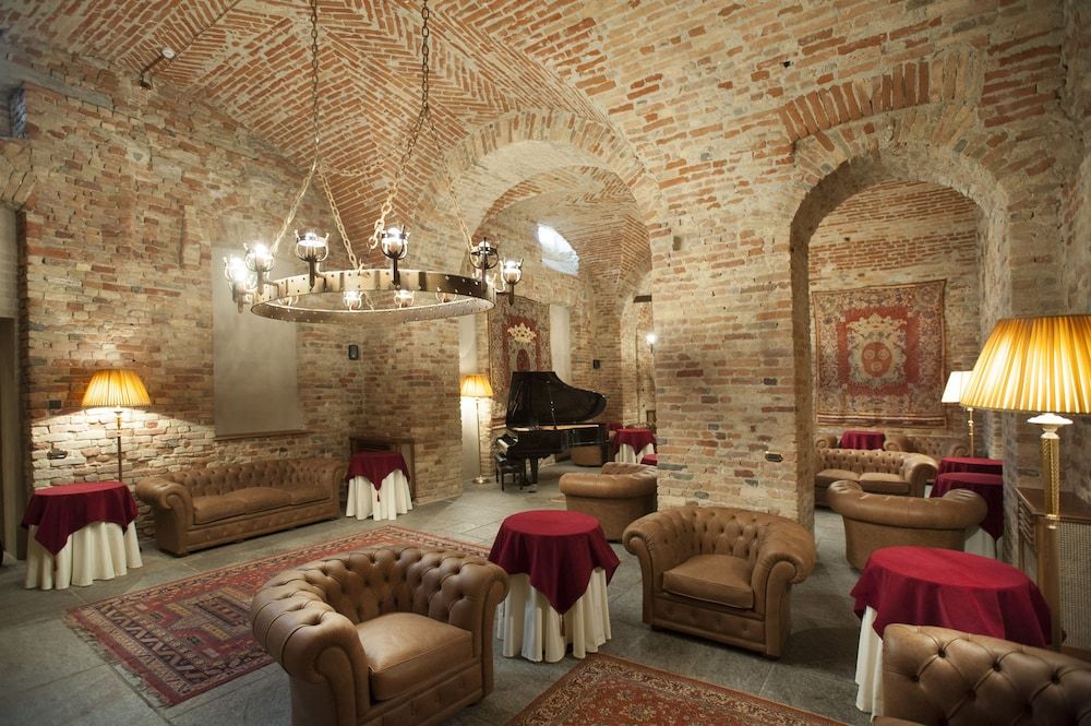 Castello di Guarene 2