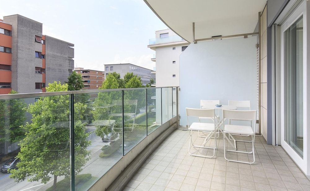 Prestige Apartments by Quokka 360 - Spacious Flats with Private Terraces 1