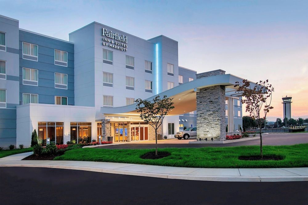 Fairfield Inn & Suites by Marriott Harrisburg International Airport 1