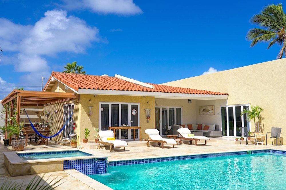 Arubas Bakval Suites 1