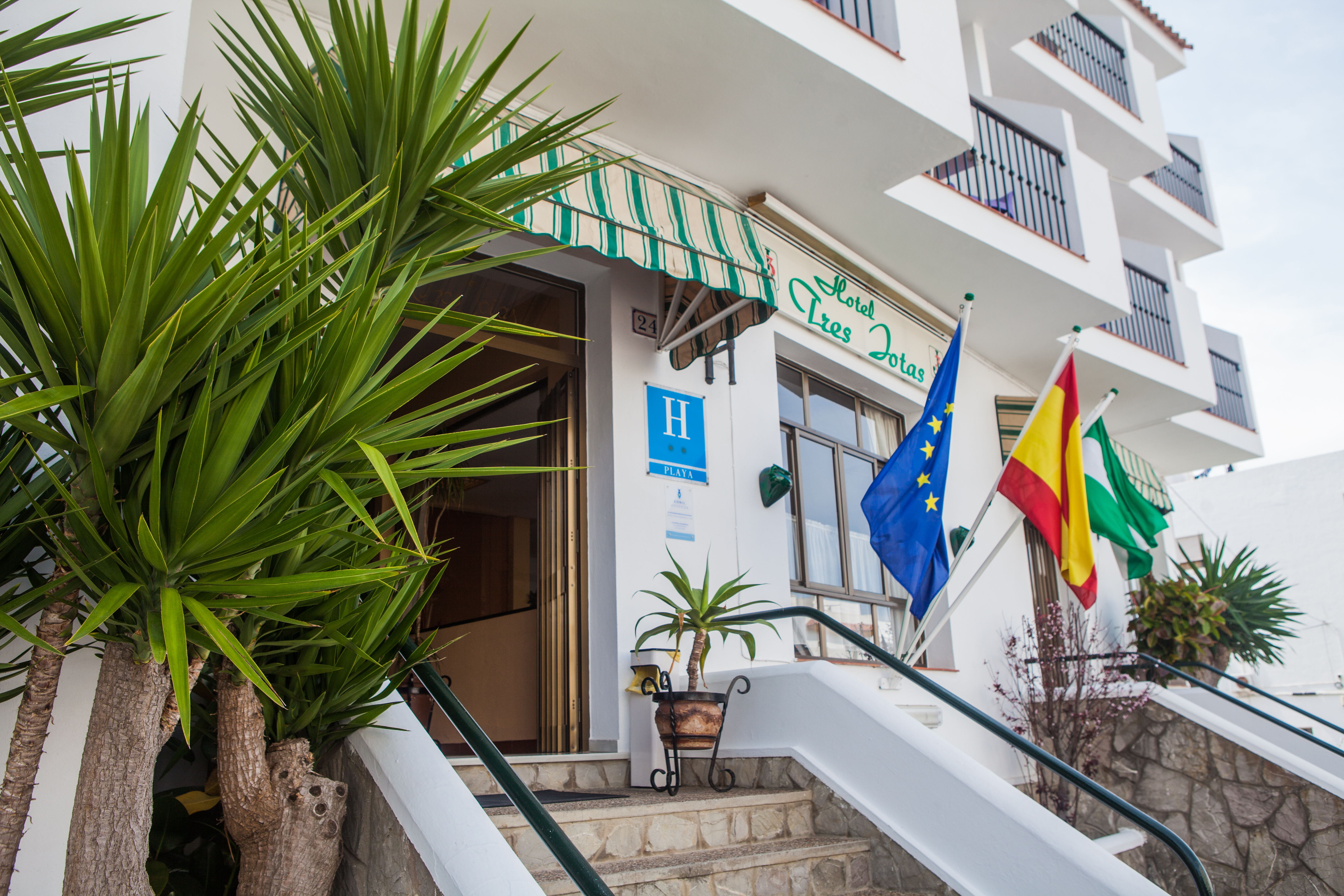 Hotel Tres Jotas Conil 2