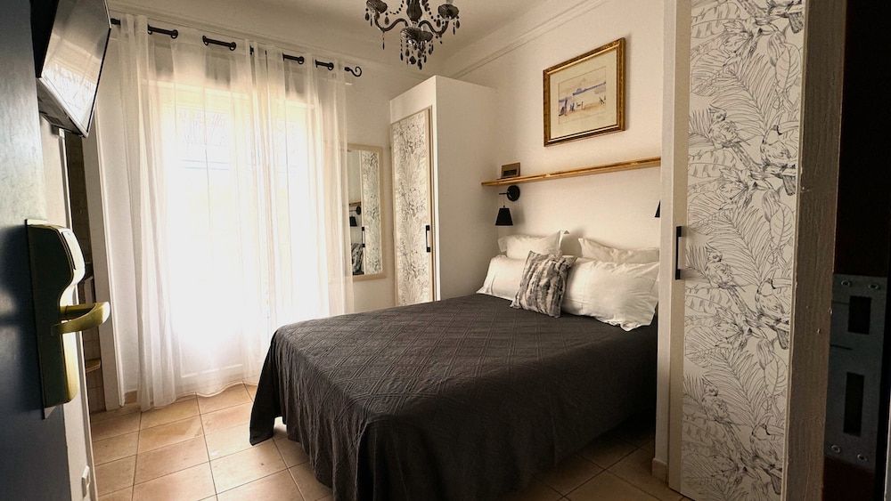 Hotel Les Flots Bleus 2