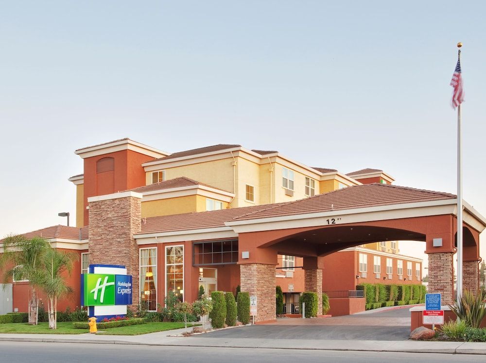 Holiday Inn Express WEST SACRAMENTO - CAPITOL AREA by IHG 1