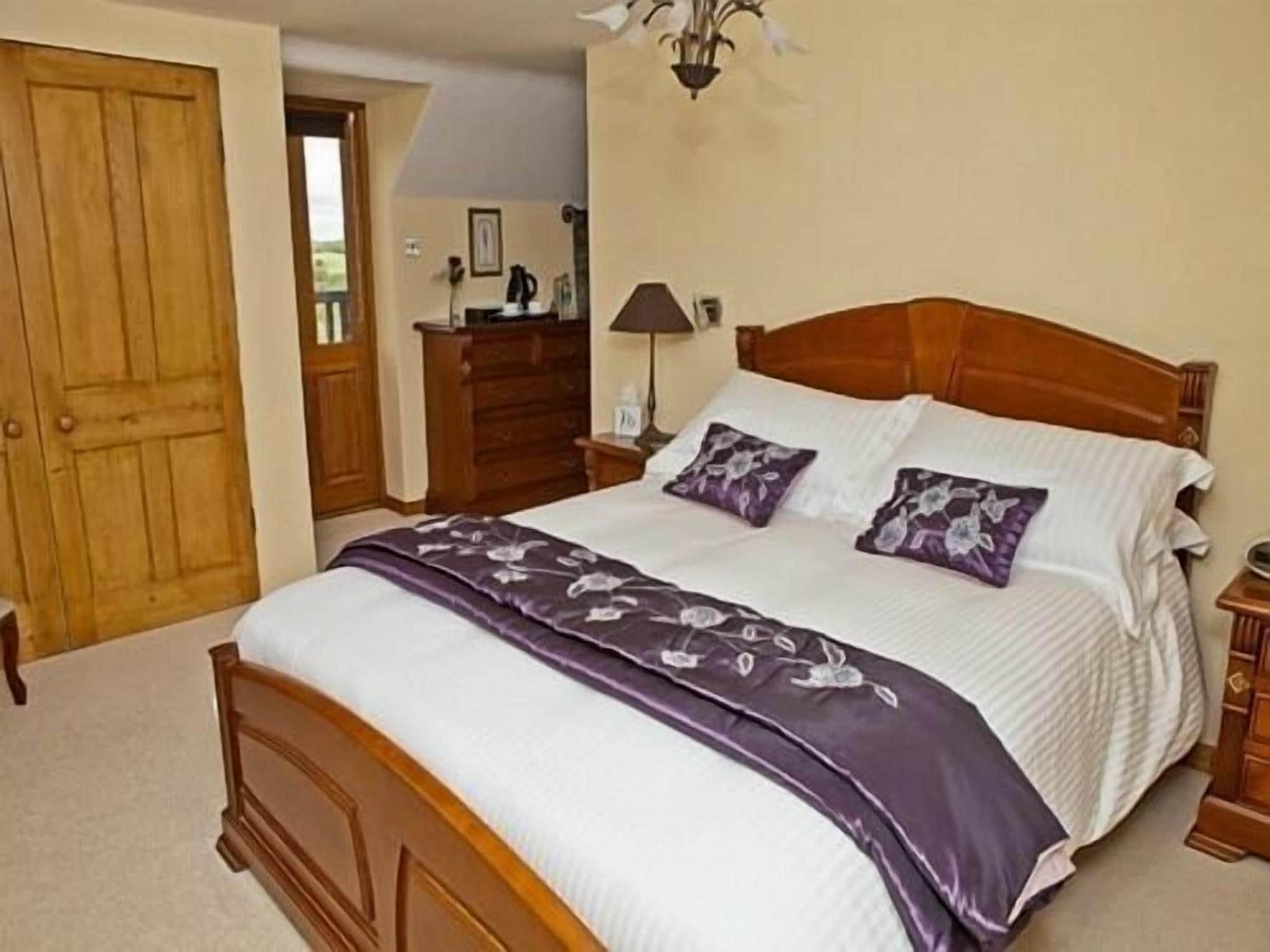 Fernside Bed and Breakfast 2