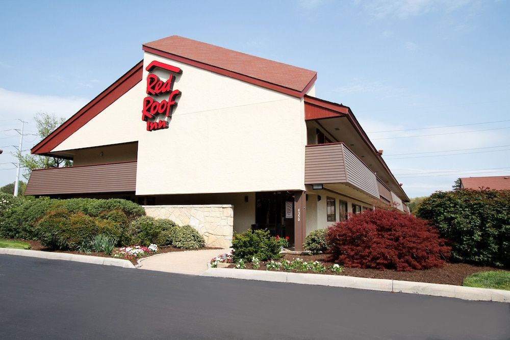 Red Roof Inn Parkersburg 1