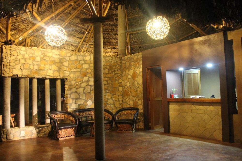 AXKAN PALENQUE, ALBERCAS, GASTRONOMIA MAR y TIERRA & TRAVEL AGENCY 2