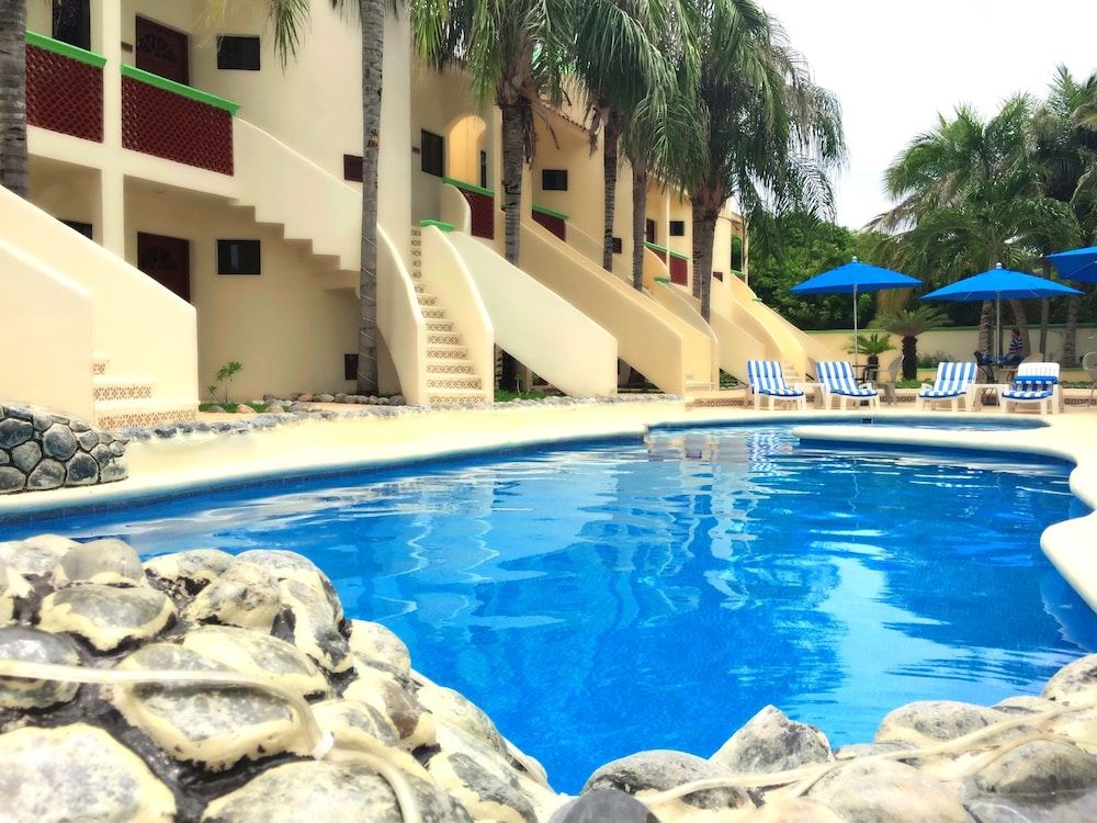 Villas Coco Resort - All Suites 1