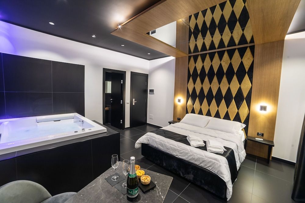 Maximum hub suite&spa 1
