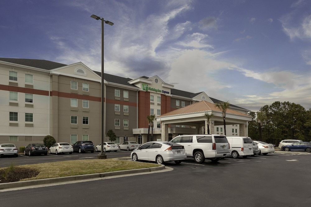 Holiday Inn Express MYRTLE BEACH-BROADWAY@THE BCH by IHG 1