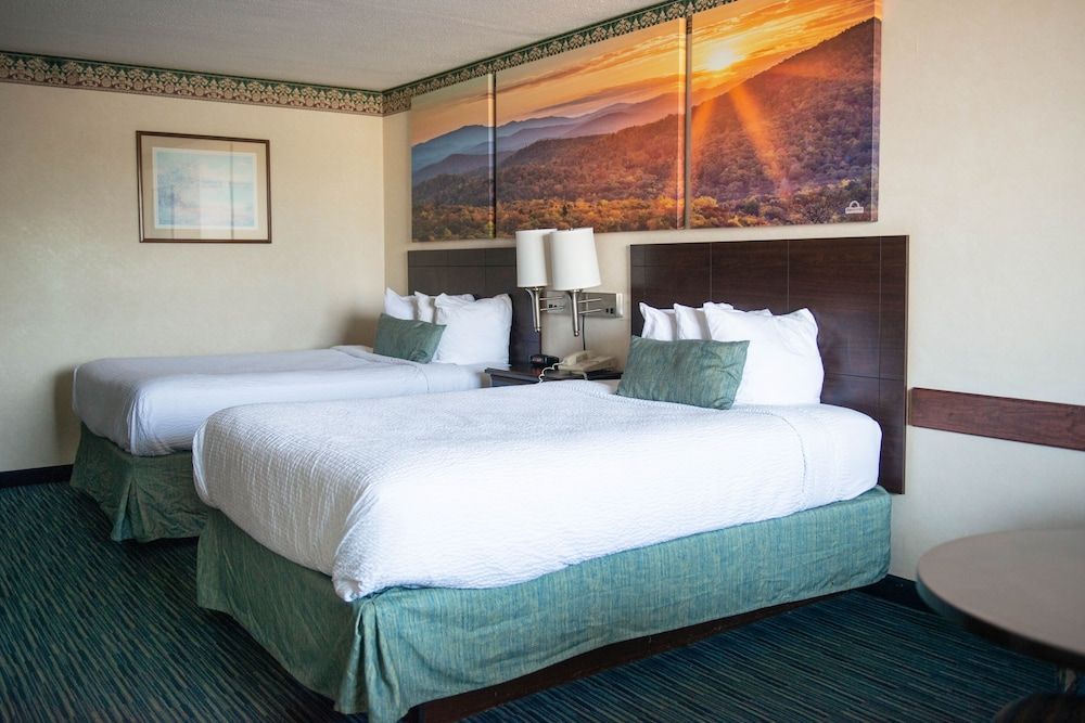 Days Inn by Wyndham Waynesboro 2