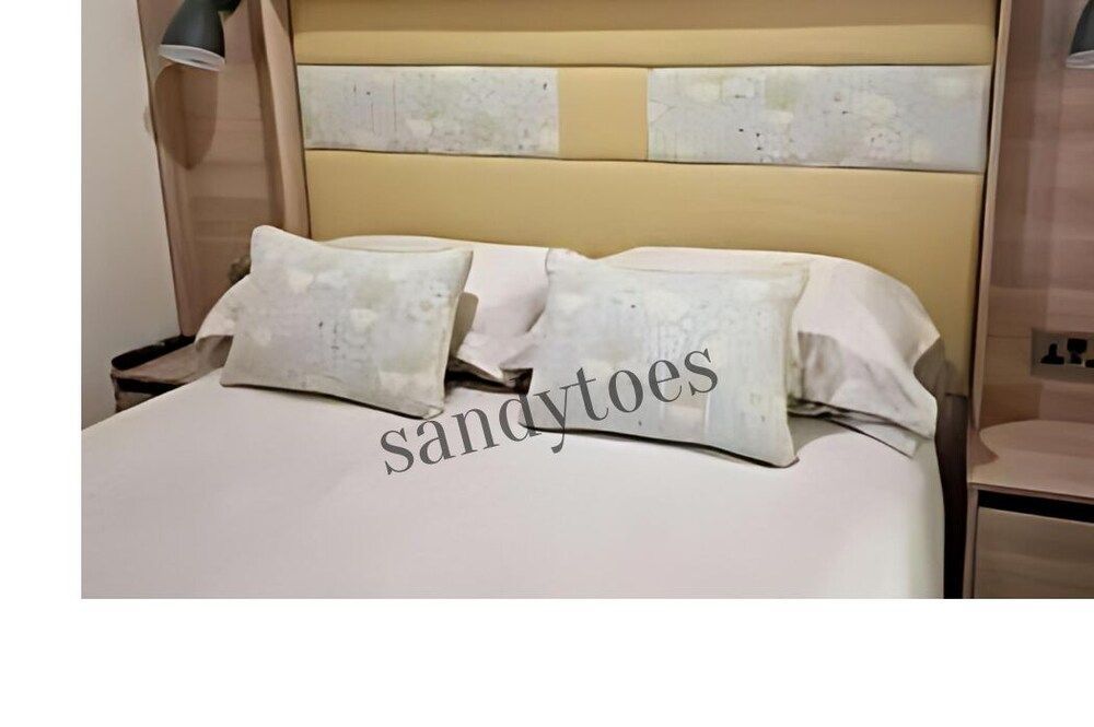 Sandytoes Holidays 2