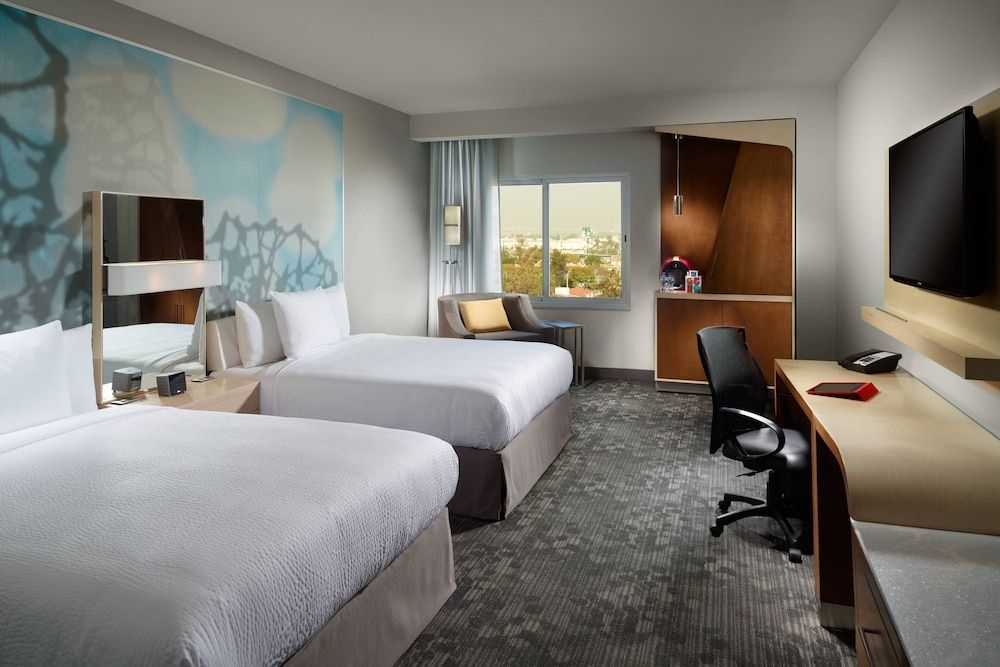 Courtyard by Marriott Queretaro 1
