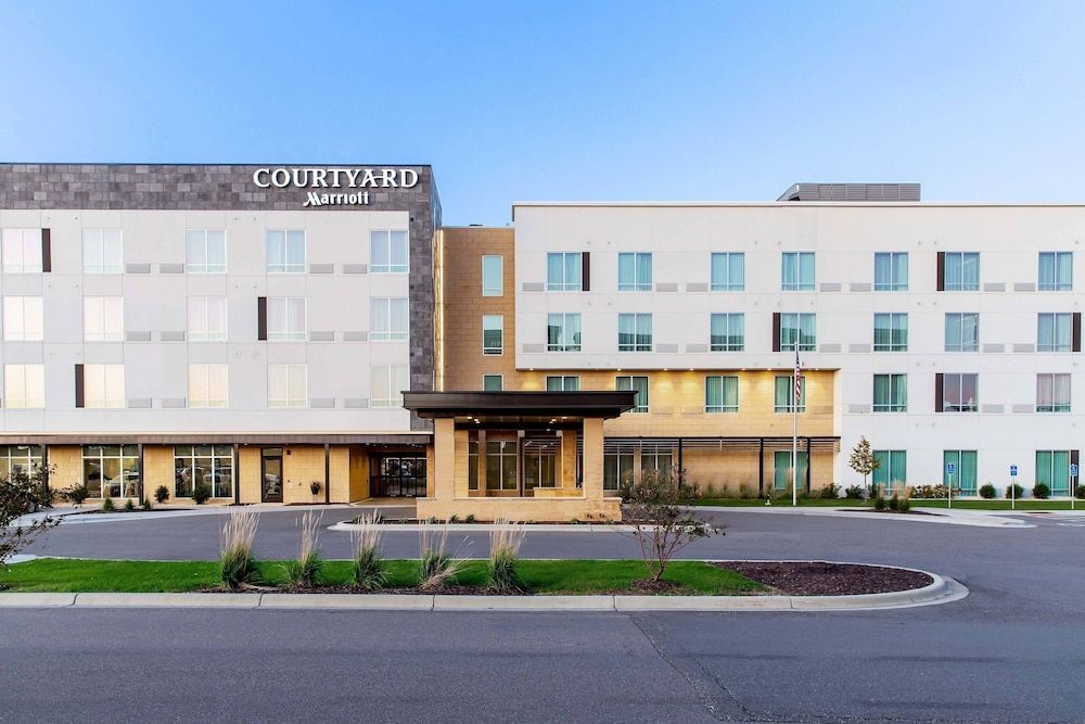 Courtyard by Marriott St Paul Woodbury 1