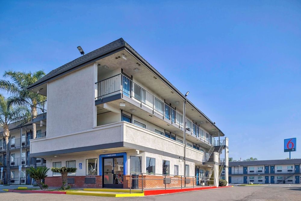 Motel 6 Anaheim, CA - Fullerton East 1