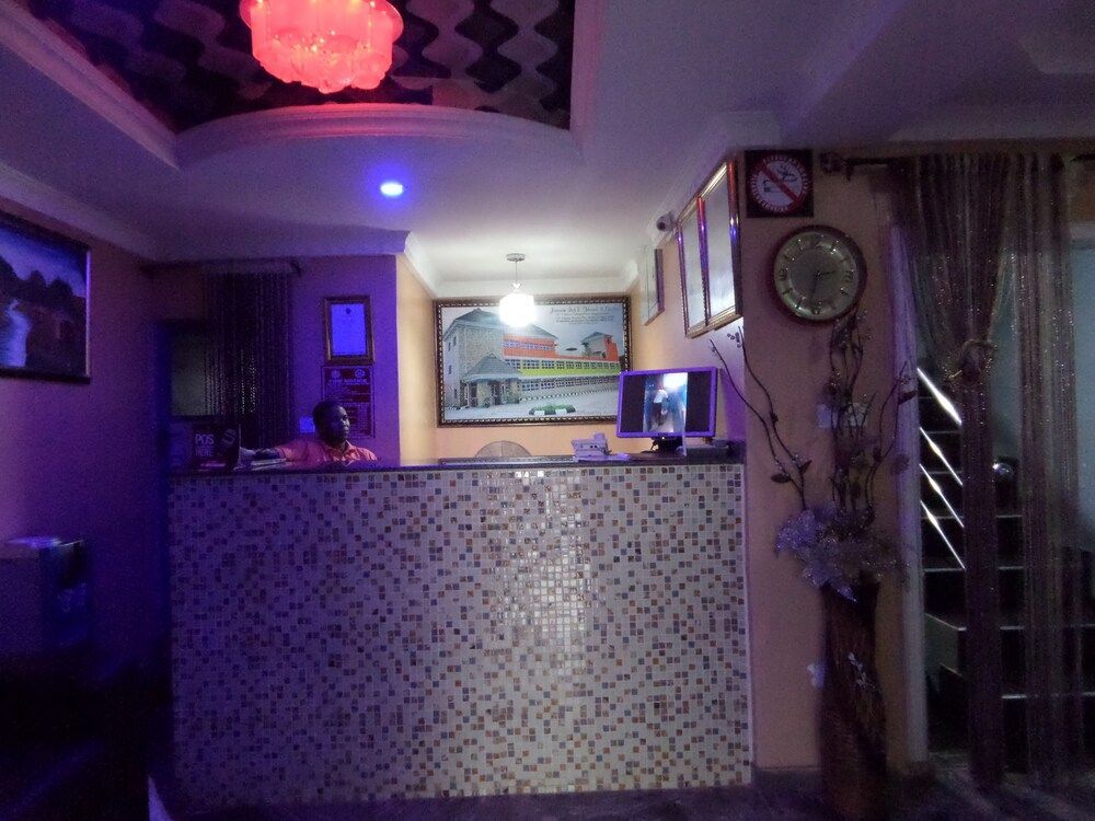 Jimson International Hotel and Suites 2