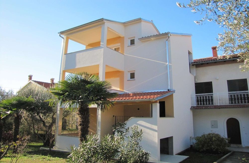 Apartments Sena 1