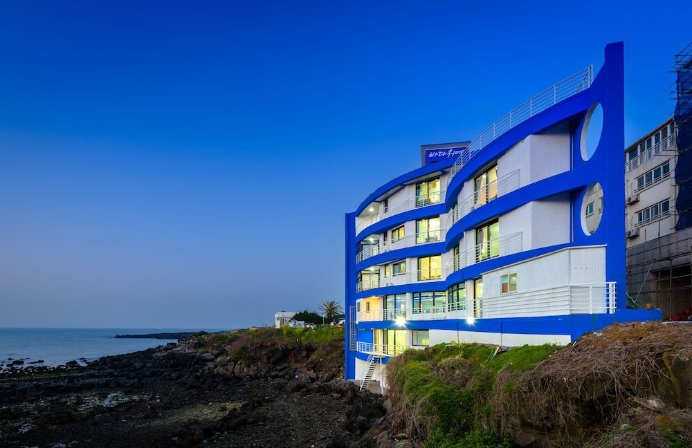 On The Sea Pension 1