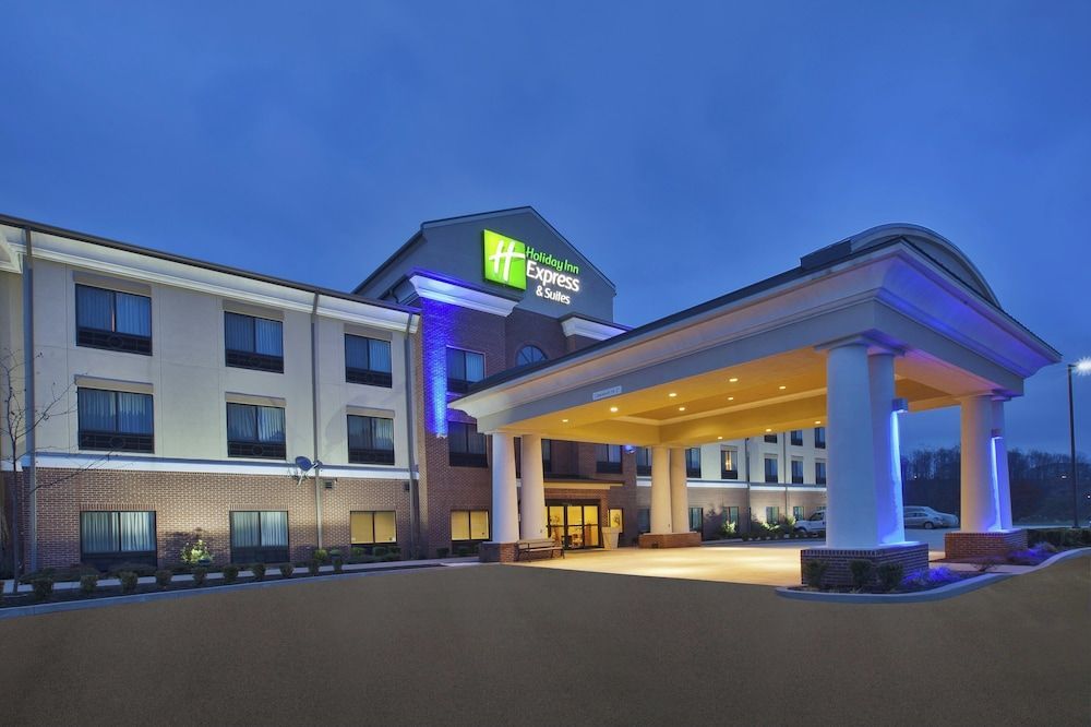 Holiday Inn Express & Suites WHEELING by IHG 1