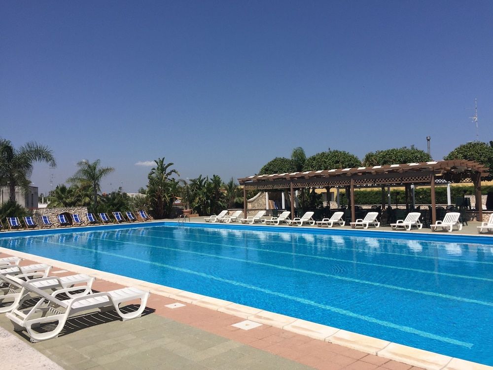 Racar Hotel 1