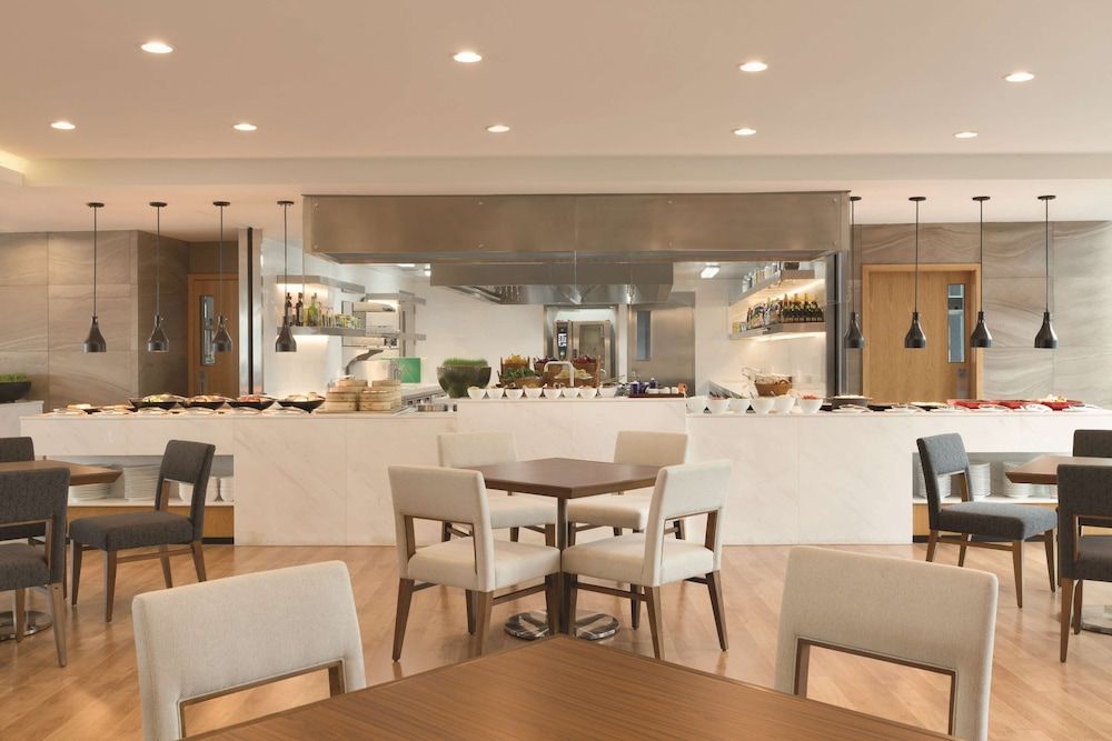 Hyatt House Shenzhen Airport 2