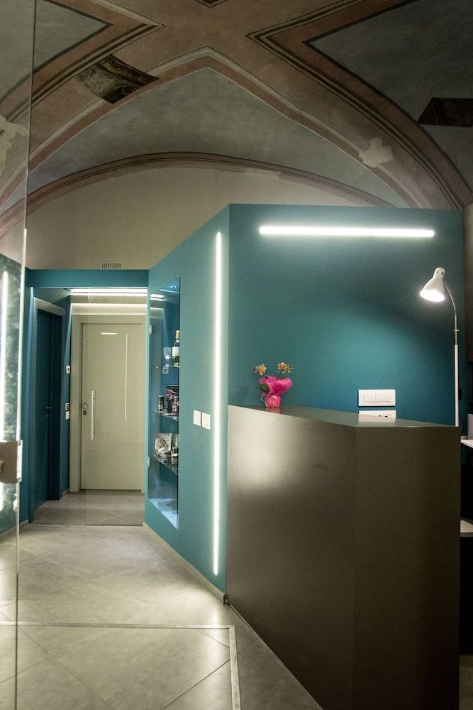 Little Italy Hostel Ex Chiesa S Donato 2