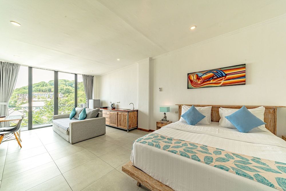 Komodo Suites Downtown 1