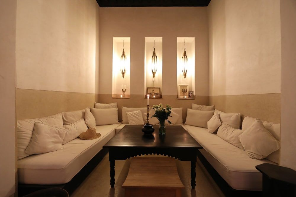 Riad Azzouna 13 2