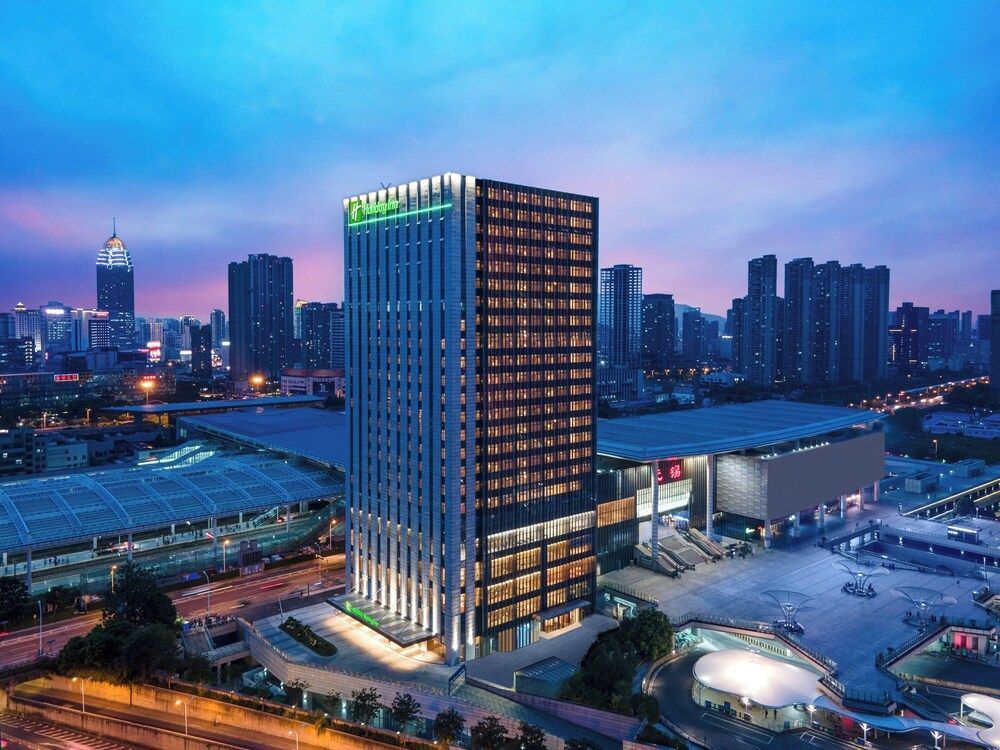 Holiday Inn Wuxi Central Station by IHG 1