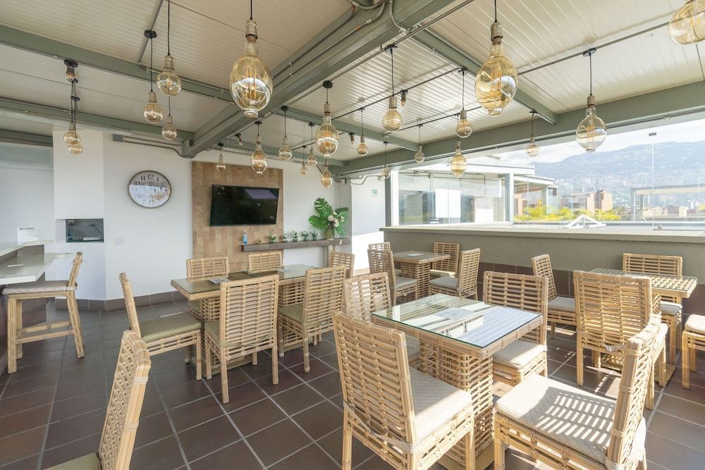 Seven Inn Hotel 2