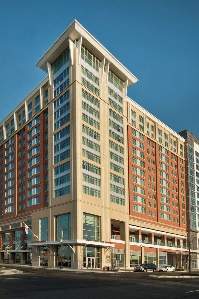 Residence Inn Arlington Capital View 1