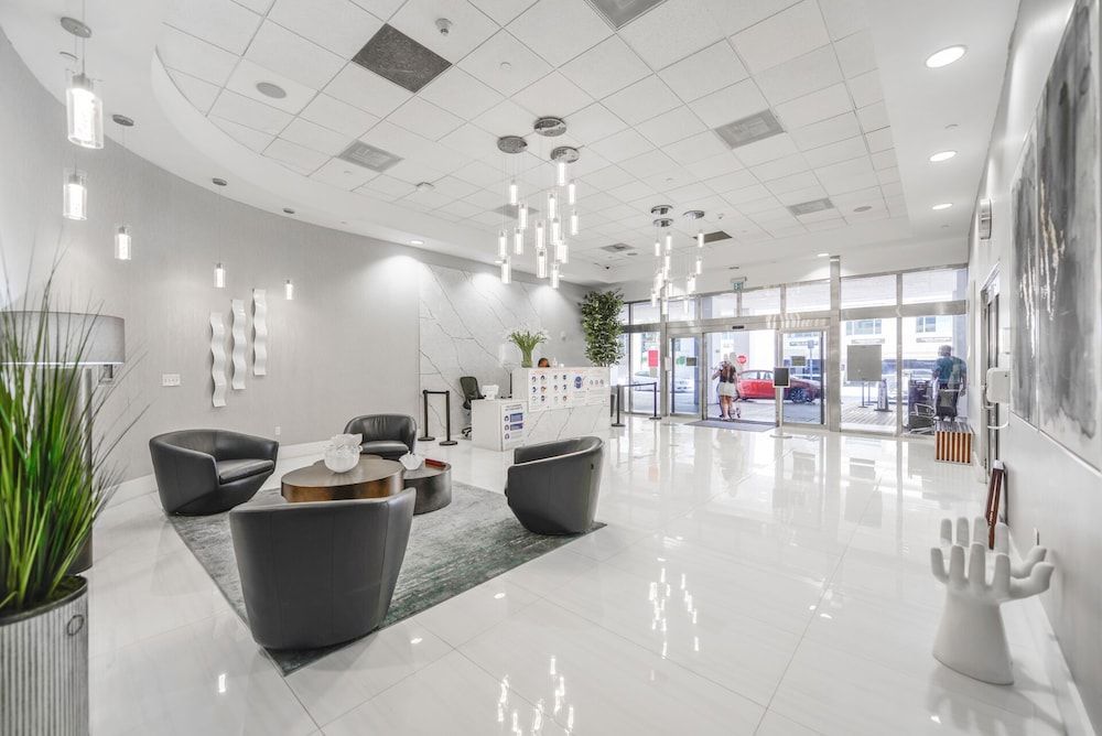 Miami Building - MetroMover Access - We Host 2