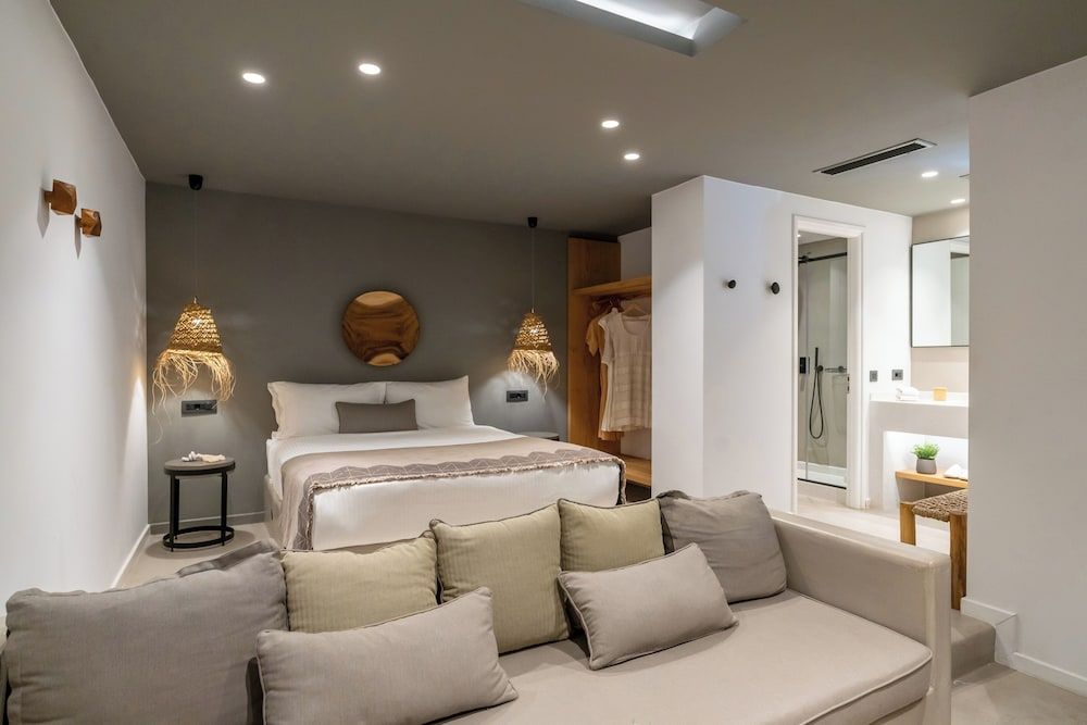 Lemon Suites Santorini 1