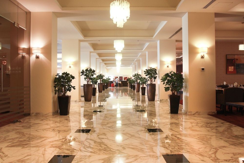Grand Palace Hotel 2