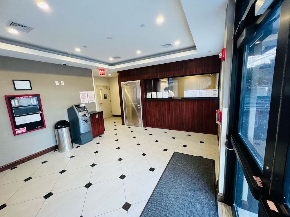 Rockaway Hotel Brooklyn 1