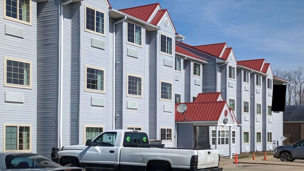 St Clair Inn and Suites 1