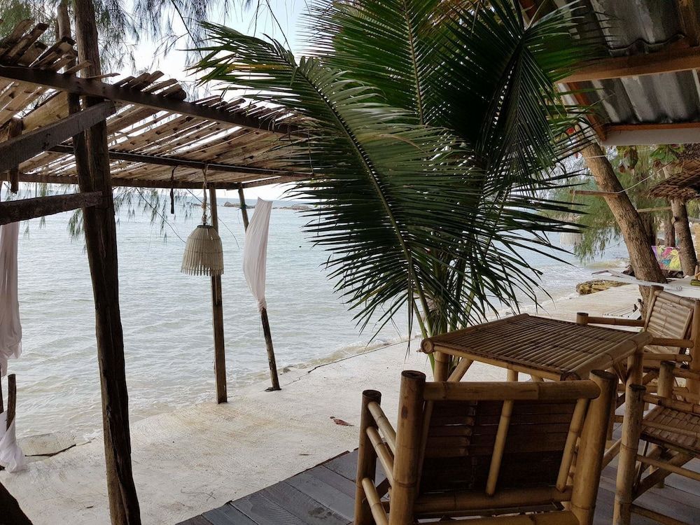 Haad Chao Phao Resort 1
