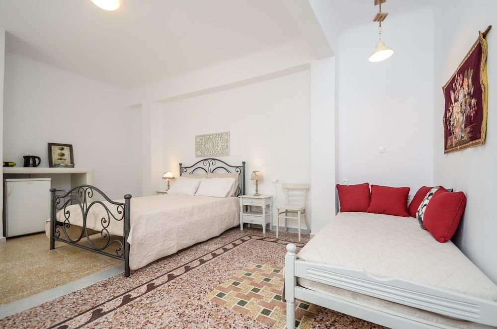 Naxos Center Houses 2