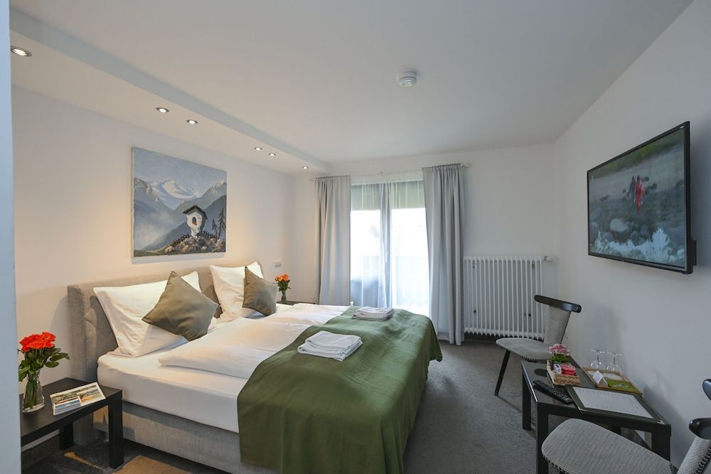Hardi's Hotel 2