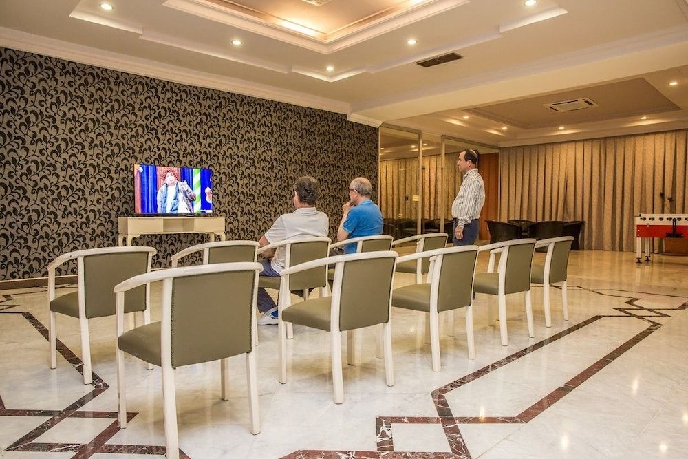Lâ€TMETOILE BEACH HOTEL - All inclusive 2