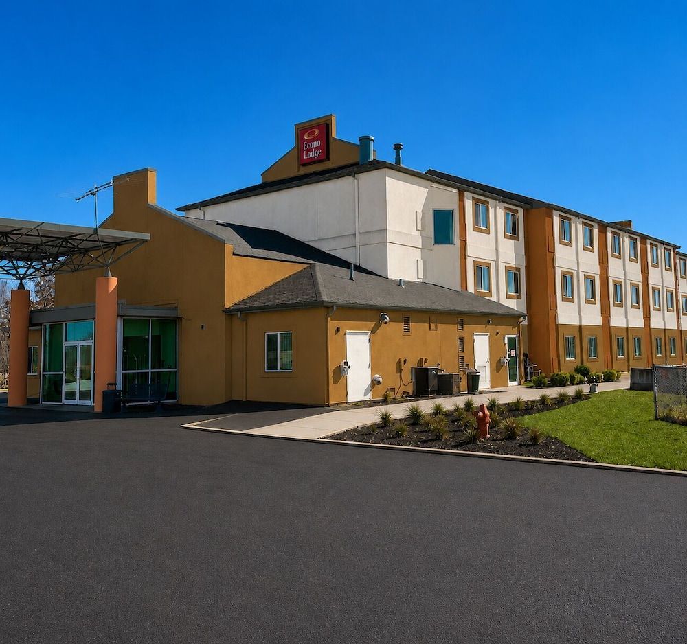 Econo Lodge Menomonie 1