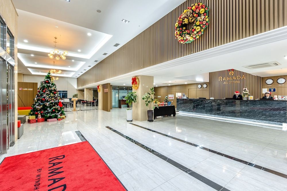 Ramada by Wyndham Jeju City Hall 2