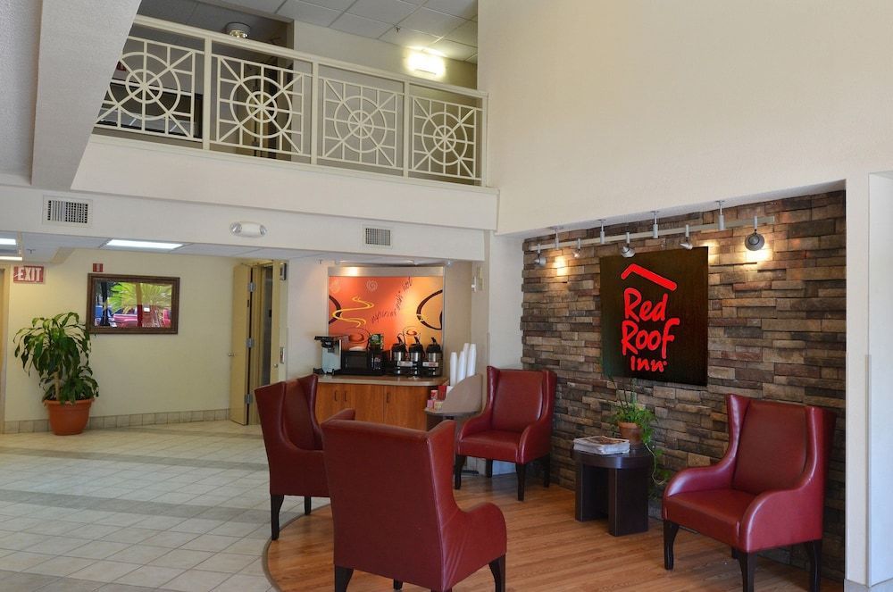 Red Roof Inn San Antonio Airport 2