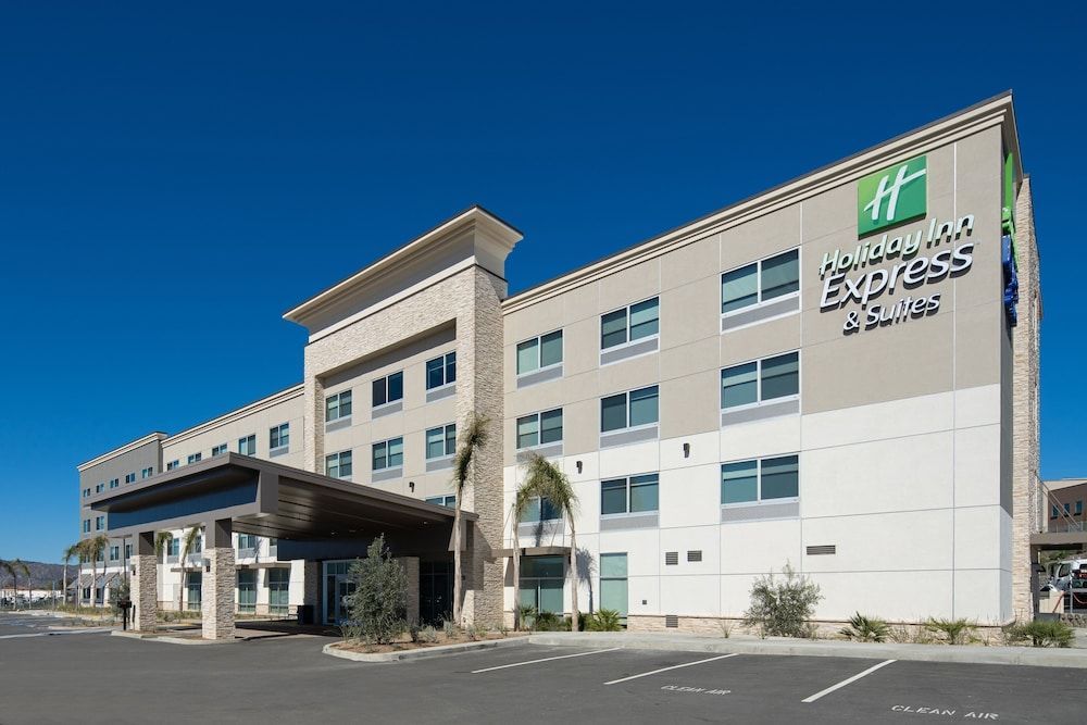 Holiday Inn Express & Suites MURRIETA - TEMECULA by IHG 1