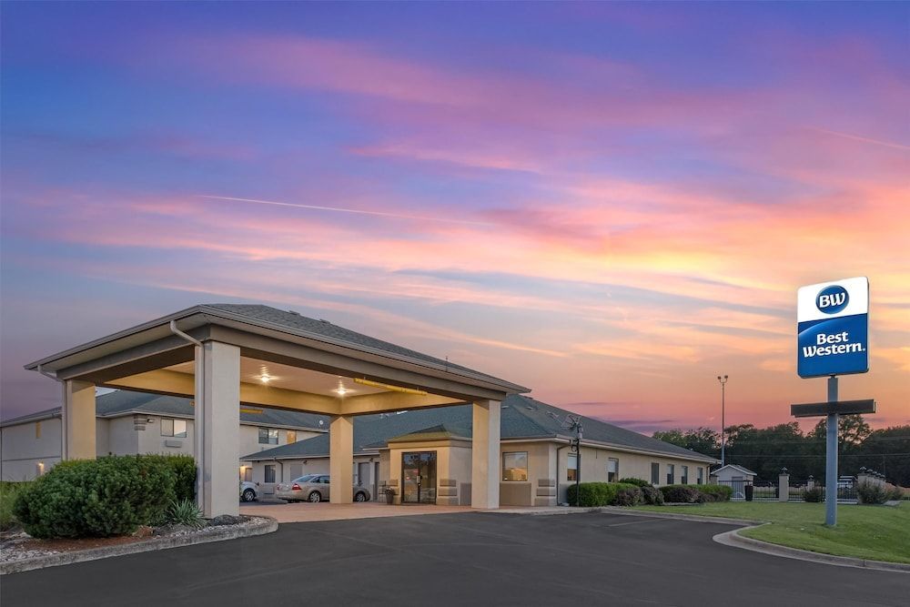 Best Western TimberRidge Inn 1