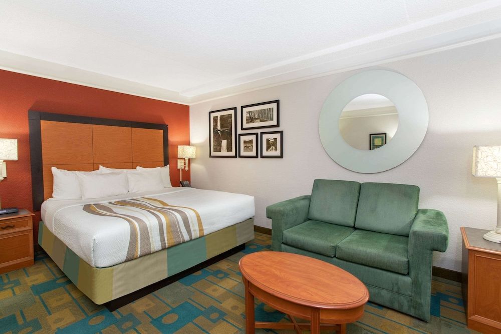 La Quinta by Wyndham Denver Southwest Lakewood 1
