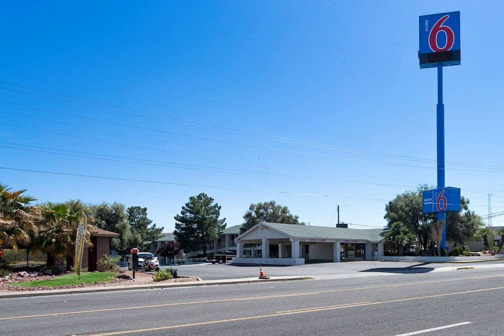 Motel 6-Kingman, AZ - Route 66 West 1