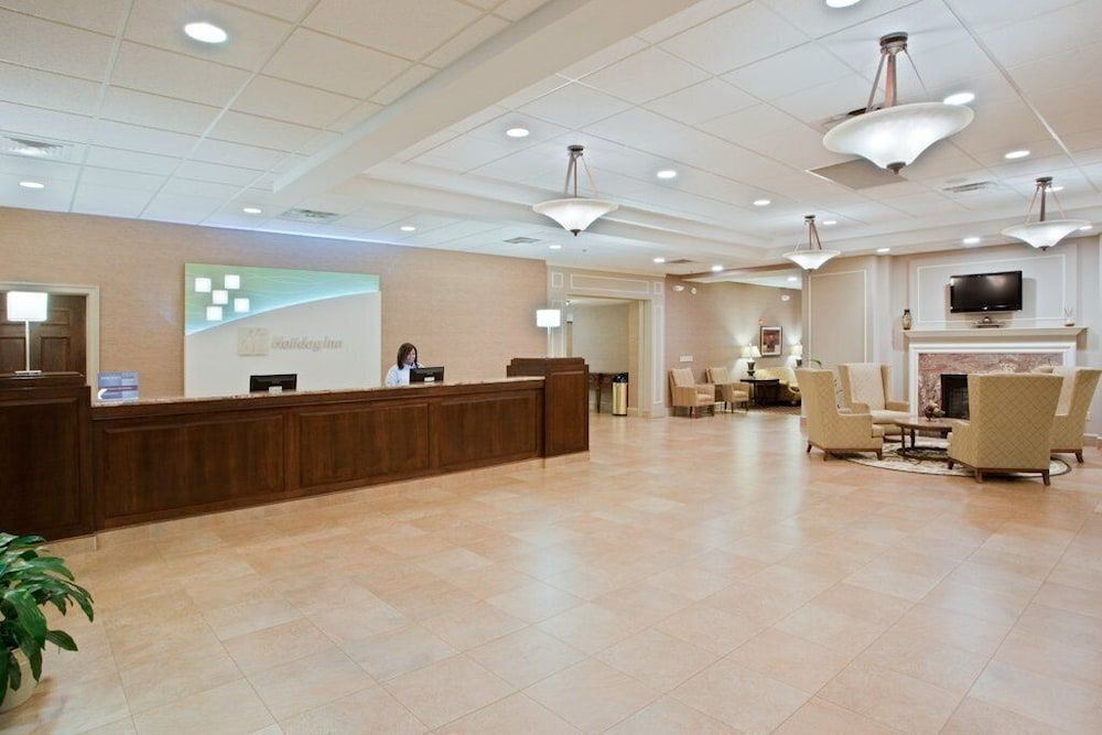Holiday Inn CHARLOTTESVILLE-UNIV AREA by IHG 2