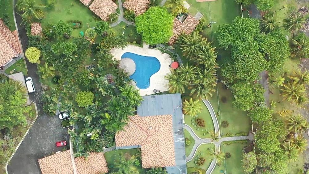 Marenaz Oceanfront Resort 1