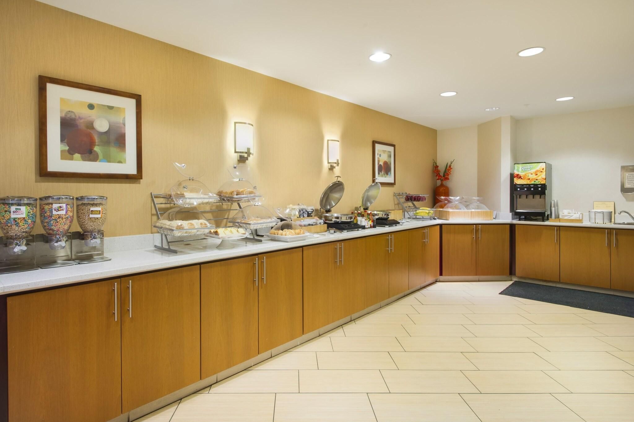 SpringHill Suites Lawrence Downtown 1
